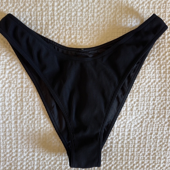 Zulu and Zephyr Signature Stripe Curve Brief - Picture 2 of 3